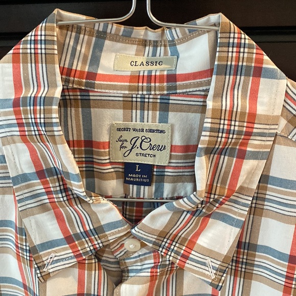 J. Crew Lightweight Stretch Buttondown, L EUC
Attractive Print - Picture 2 of 4